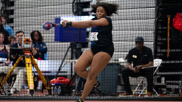 Katina Maclin in hammer throw