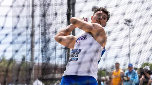 Alex Bernstein in the hammer throw