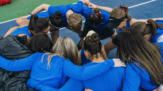 Women's Tennis Huddle