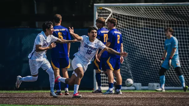 Noeh Hernandez celebrates his goal.