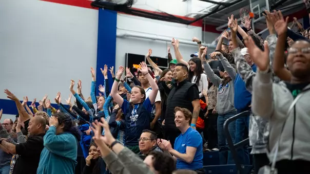 crowd cheering