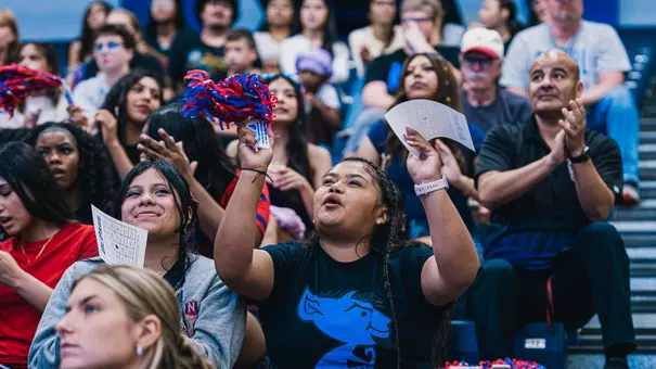 Fans McGrath-Phillips Arena