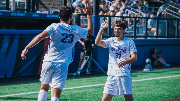 Jayden Waski high-fives Luca Iaccino