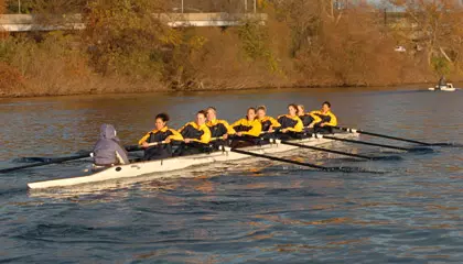 Women's Crew Finishes Second at Shore Boys Invitational Image