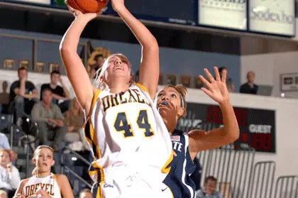 Dragons' Rally Falls Short in 66-57 Loss to Loyola Image