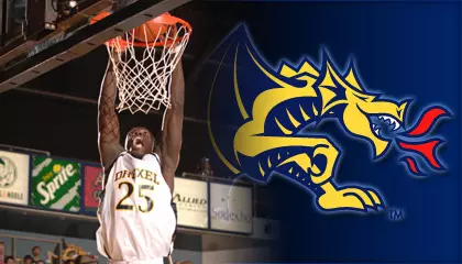 Oveneke's Late Jumper Gives Dragons a 62-60 Win at Delaware Image