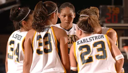 Dragons' Win Streak Snapped by Blue Hens Image