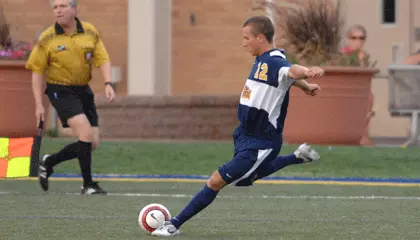 Baker's Blasts Lift Drexel Over Iona, 3-0 Image