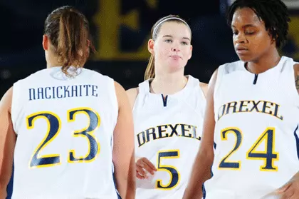 Dragons Fall 63-58 to Holy Cross Despite Furious Second-Half Rally Image