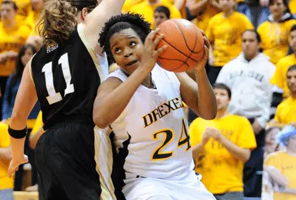 Dragons Close Out Hofstra in Tight 71-66 Contest Image