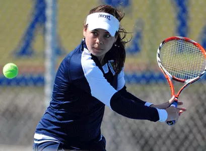 Women's Tennis Tops Towson 5-2 Image