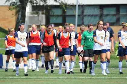Women's Soccer Falls to Hofstra in the Rain, 2-1 Image