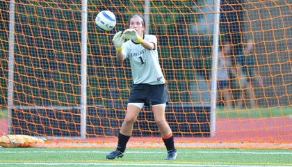 Women's Soccer Edged by UNCW in Double Overtime, 1-0 Image