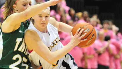 Rosseel's Late Three Sends Dragons Past Towson Into CAA Quarterfinals Image