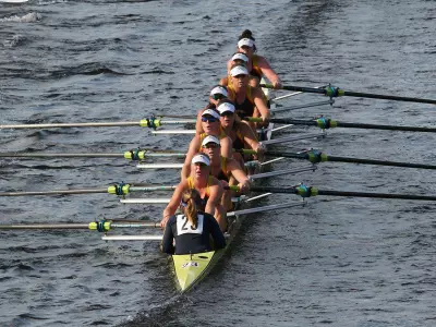 Women's Varsity 8 HOCR