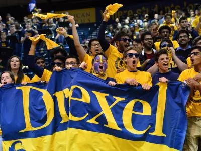 Drexel fans