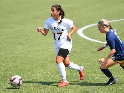 Joanna Seca vs. La Salle Web