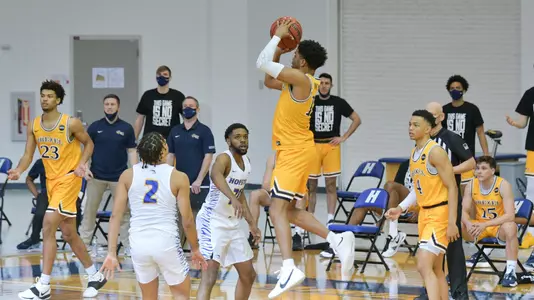Camren Wynter vs. Hofstra