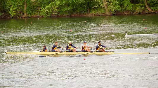 Men's Rowing Dad Vail 2021