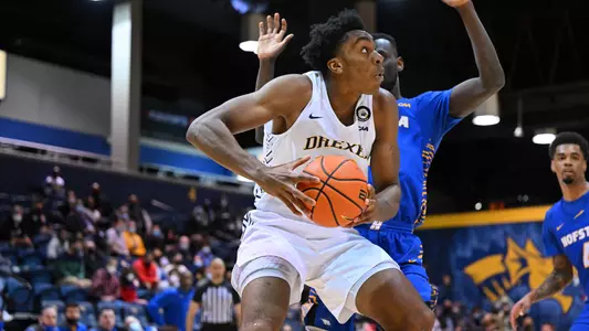 Amari Vs. Hofstra
