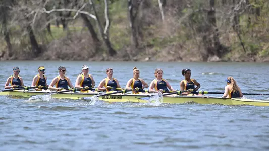 2V8 Women Kerr 2022
