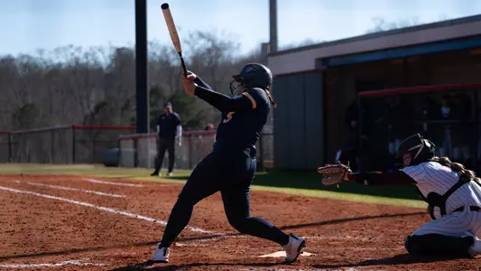 Dragons go 1-1 on Day One in Rock Hill Image