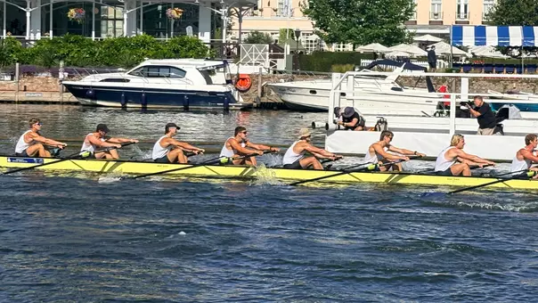 Varsity 8 Henley