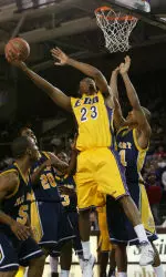 Corey Rouse added 13 points and 14 rebounds for the Pirates.