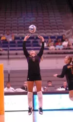 Junior Setter Heidi Krug