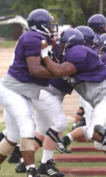 Pirate linemen participate in drills Wednesday