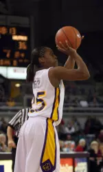 LaCoya Terry led the Lady Pirates with 26 points