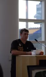 Junior Drew Schieber