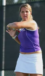 Luiza Borges put up a good effort before falling to Tulsa's Marta Marcinkowska Friday.