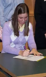 Andrea Estes signs her National Letter of Intent to play golf at East Carolina.