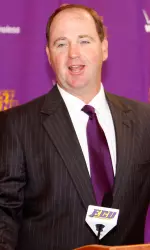 Head Coach Skip Holtz