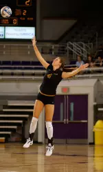Redshirt Sophomore Kelly Derby is currently fifth in Conference USA with 1.04 blocks per set