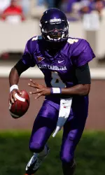 Junior Dominique Davis completed his first 14 passes against N.C. State Saturday.