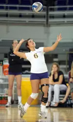 Redshirt Junior Nicole Jones averaged 4.44 digs per set last weekend