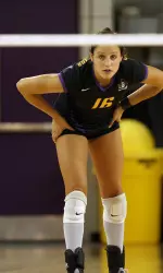 Zarah Cecich led the defense with seven digs Sunday at Tulane.