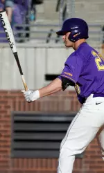 Junior Zach Wright named to Johnny Bench Award Watch List for second-straight year