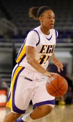 Redshirt junior forward Ariana Jackson