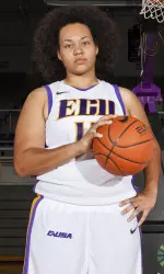 Junior center Elise Shelton