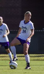 Junior Stephanie Seagrave