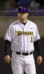 Volunteer Assistant Coach Austin Morgan