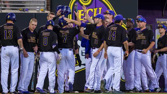 2017 Baseball Team Celebration
