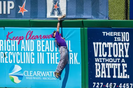 Andrew Henrickson 2017