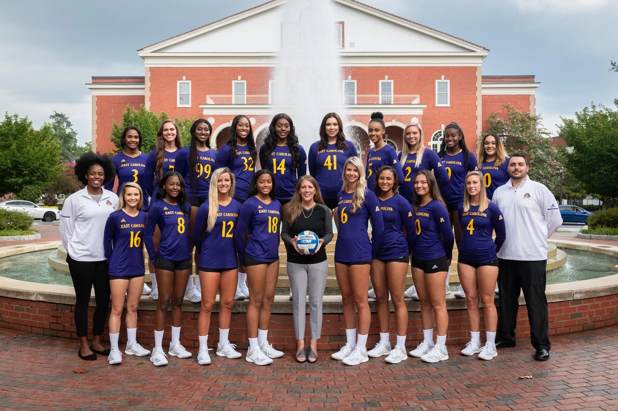 2018 Volleyball Team