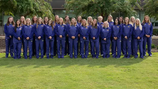 2018-19 Women's Swimming & Diving Team Photo