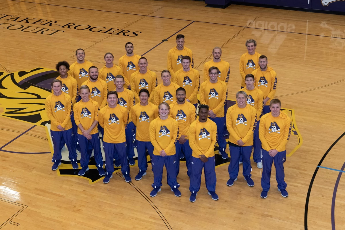 2019-20 Men's Swimming & Diving Team