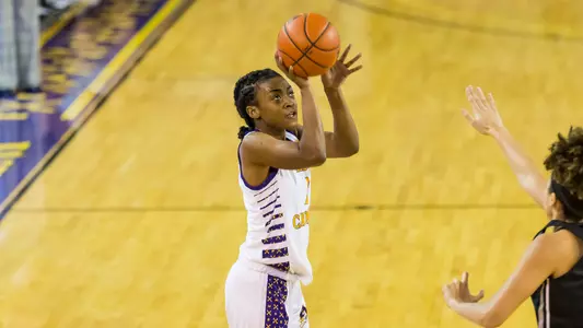 Taniyah Thompson